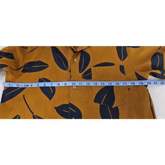 SHADES OF GREY BY MICAH COHEN MEN'S BUTTON UP SHORT SLEEVE SHIRT SIZE MEDIUM - Picture 10 of 11